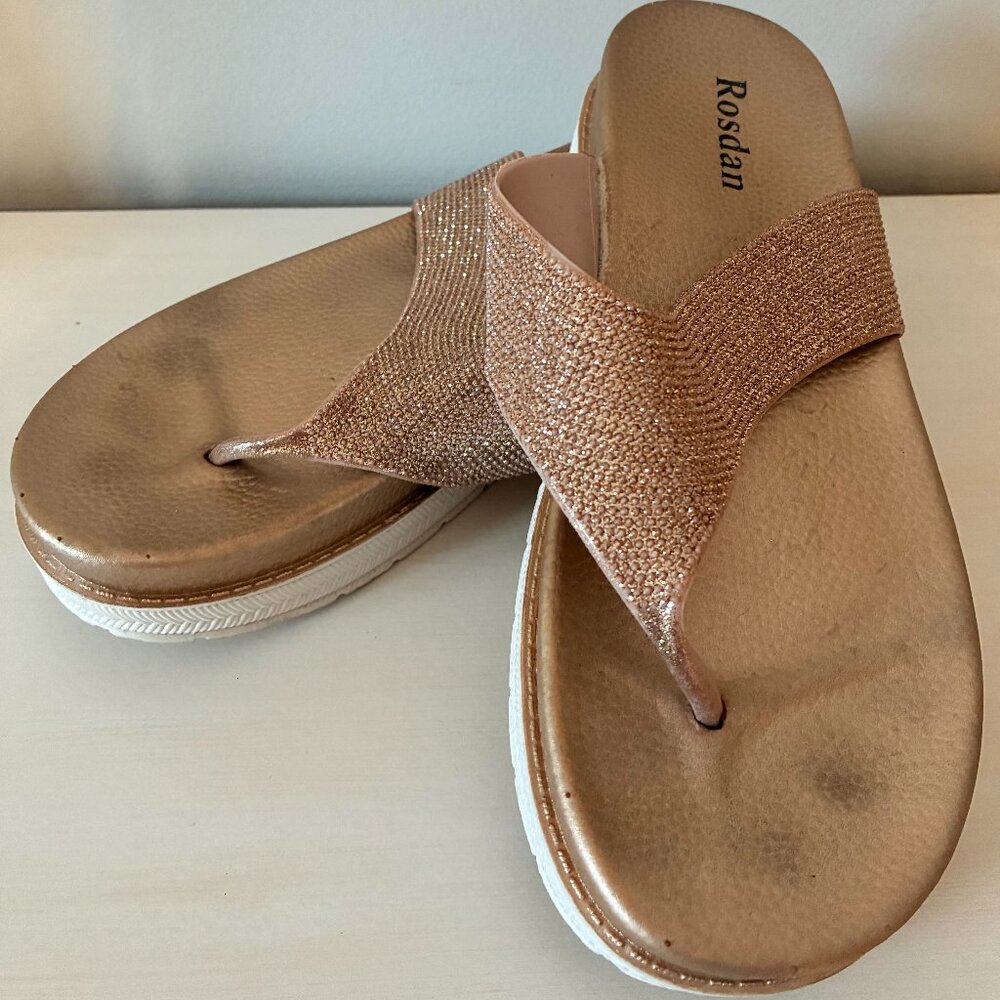 Rosdan Rose Color Sandals - EUC